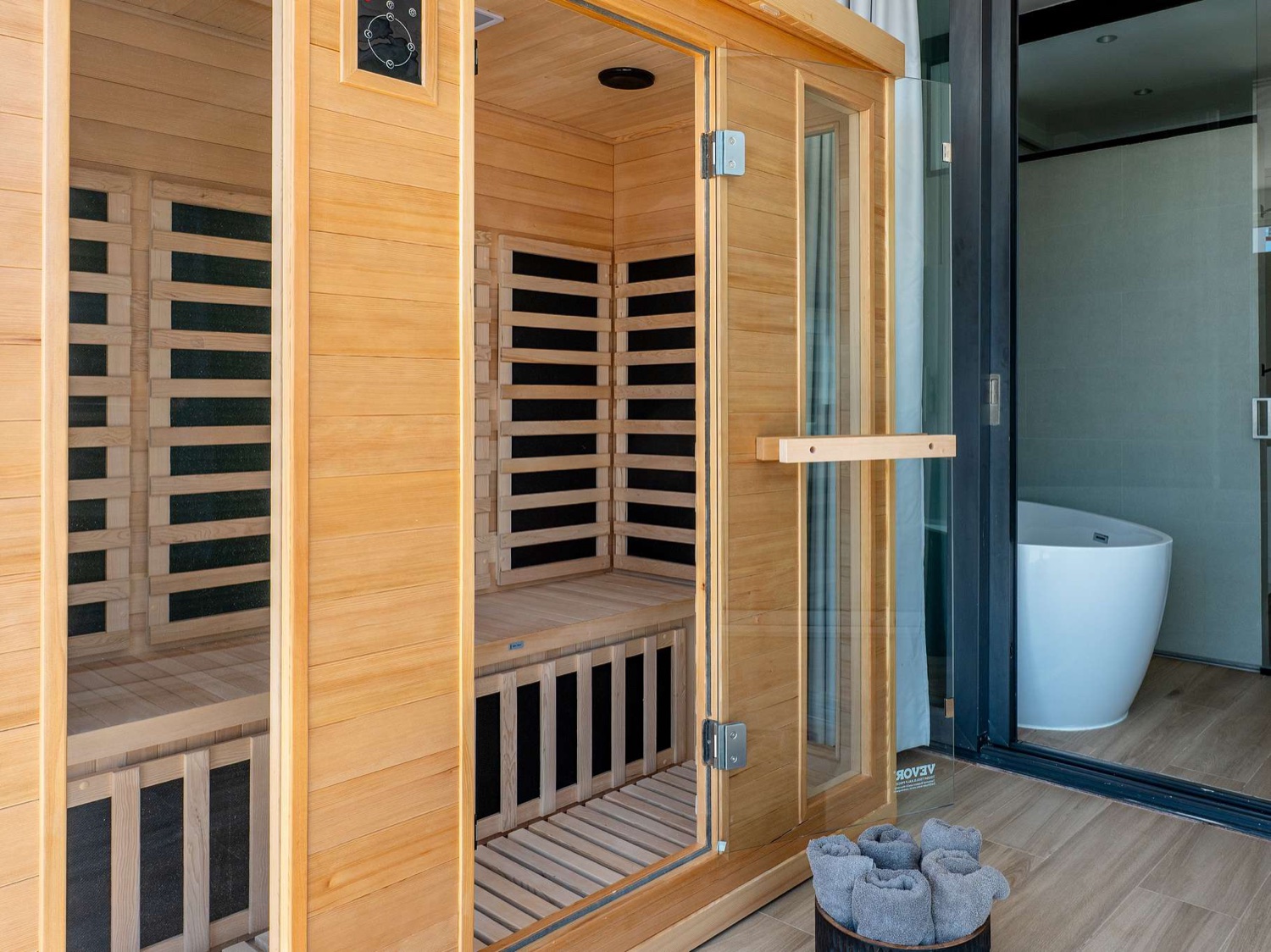Spa room with sauna